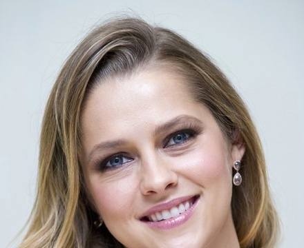 Teresa Palmer