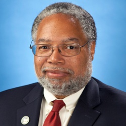 Lonnie Bunch