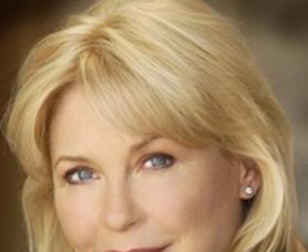 Dee Wallace