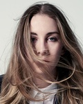 Este Haim