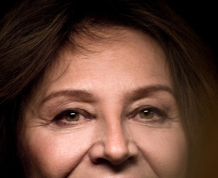 Emília Vášáryová