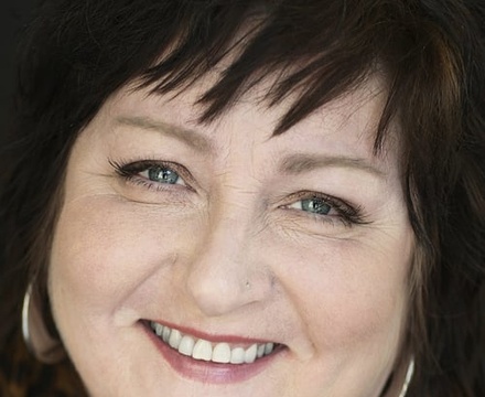 Anne B. Ragde