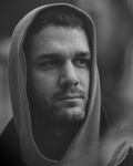 Igor Bezinović