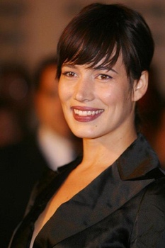 Stephanie Hodge