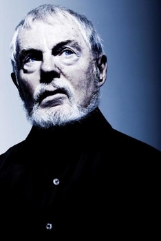 Derek Jacobi